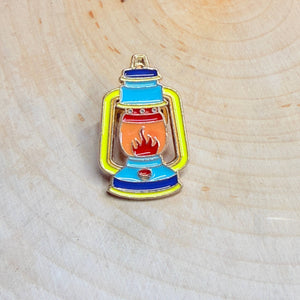 Lantern Camping - Metal Lapel Pin