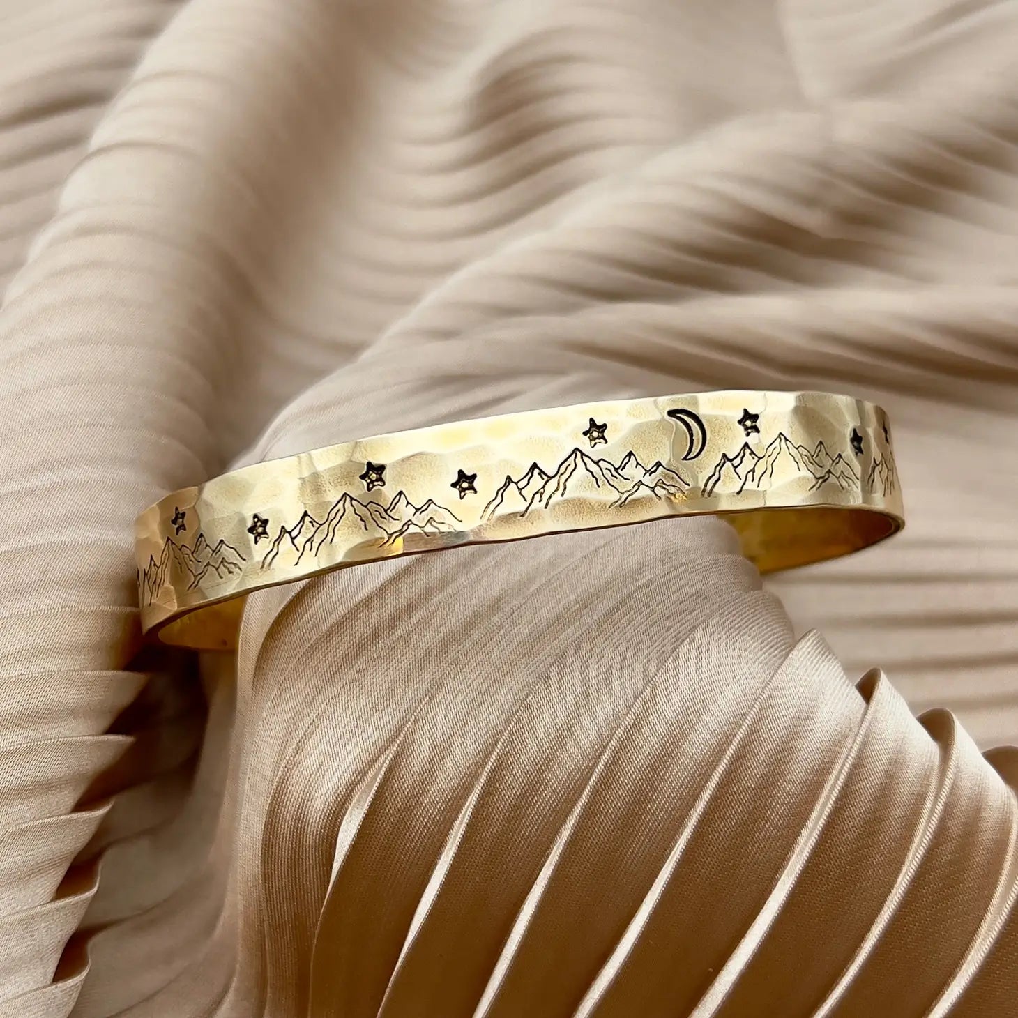 Mountain High Cuff Gold