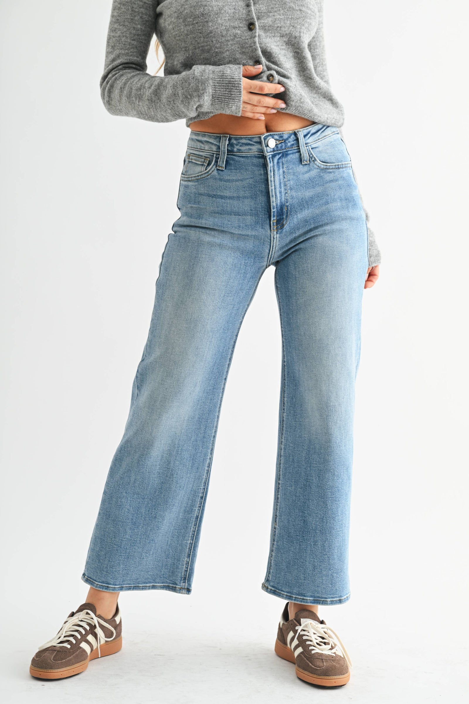 Classic Wide Leg Cropped Jean - Medium Wash