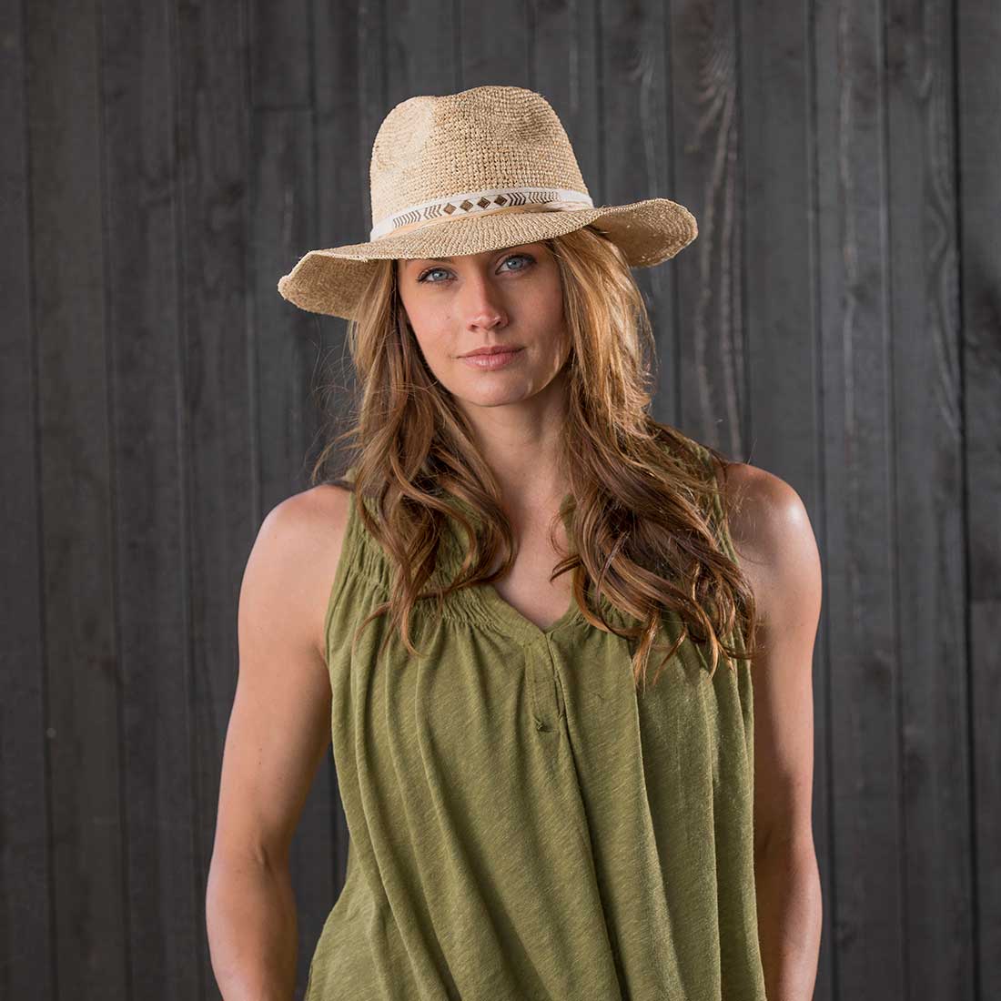 https://www.freeairlifeco.com/cdn/shop/products/Pistil-Janis-Womens-Sun-Hat-On-Model_1100x_214962a5-853b-4cda-8af1-8467ceb079f7_2048x.jpg?v=1652363055